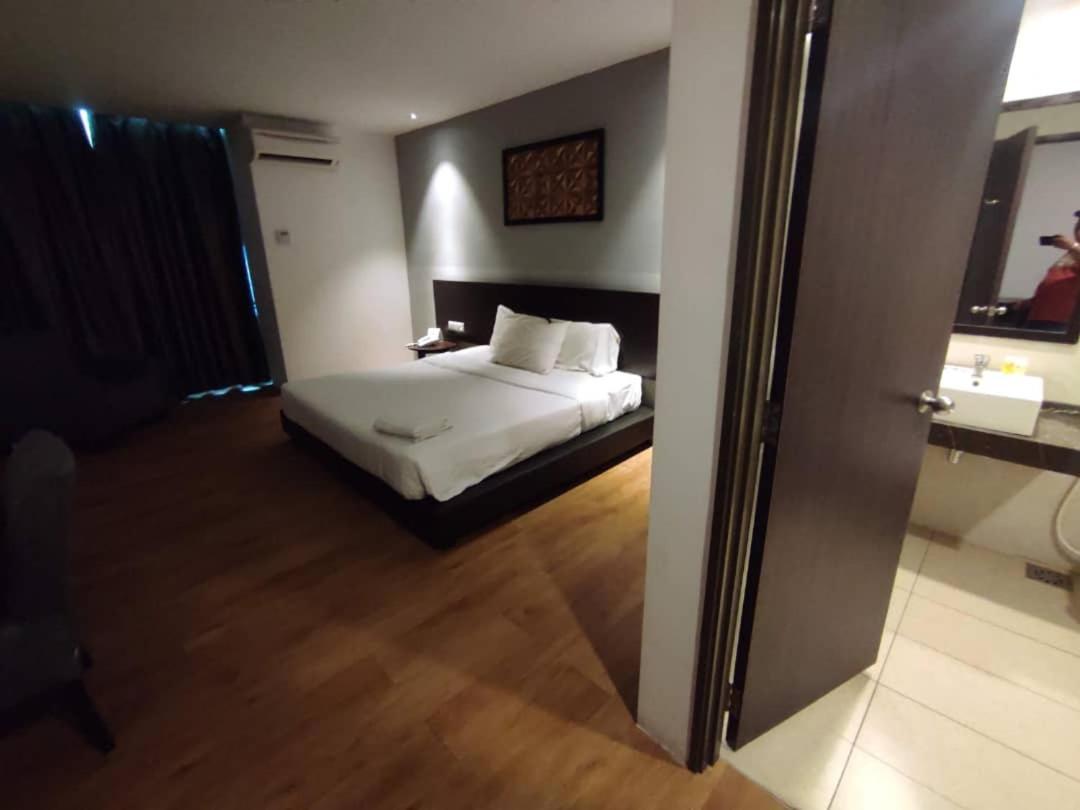 Hotel Cube Signature กัวลาลัมเปอร์ ภายนอก รูปภาพ